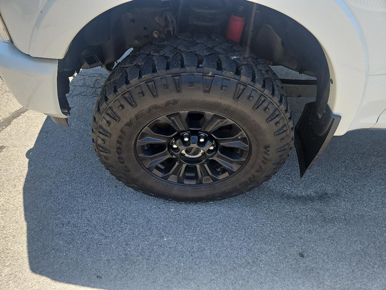 Ford Super Duty F-250 SRW Lariat 4WD Crew Cab 6.75' Box 2022