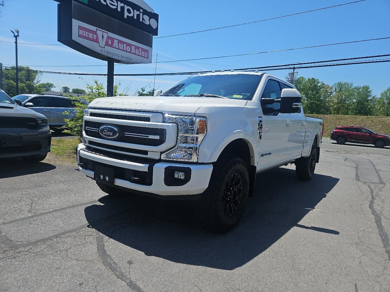 Ford Super Duty F-250 SRW Lariat 4WD Crew Cab 6.75' Box 2022