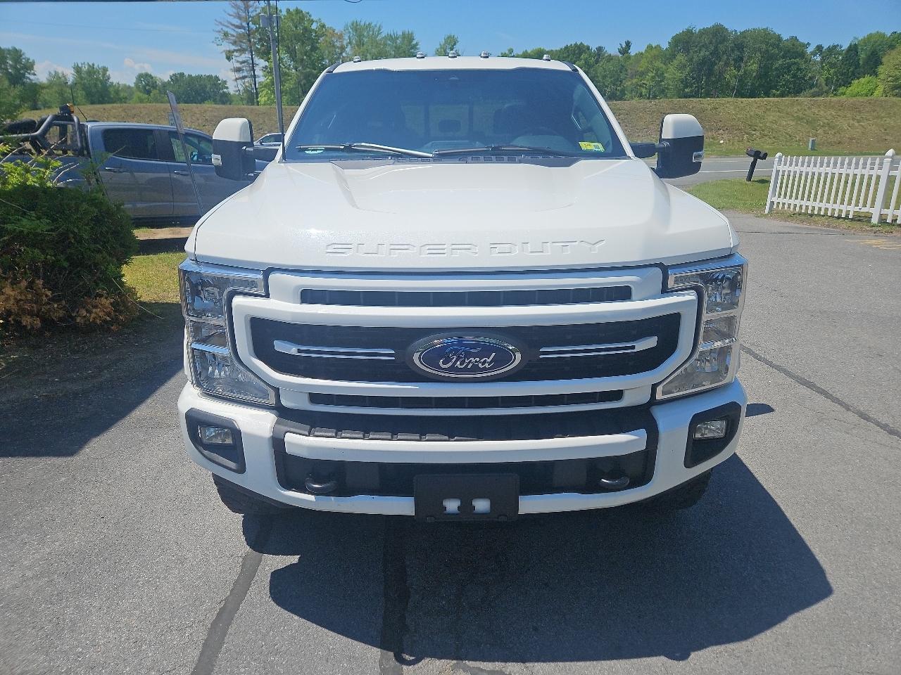Ford Super Duty F-250 SRW Lariat 4WD Crew Cab 6.75' Box 2022