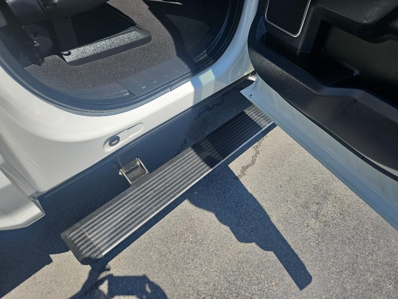 Ford Super Duty F-250 SRW Lariat 4WD Crew Cab 6.75' Box 2022