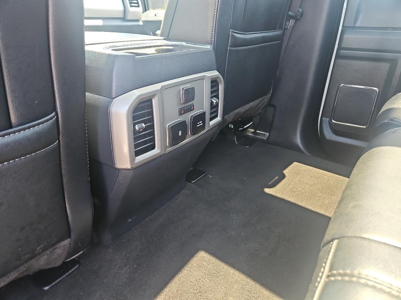 Ford Super Duty F-250 SRW Lariat 4WD Crew Cab 6.75' Box 2022