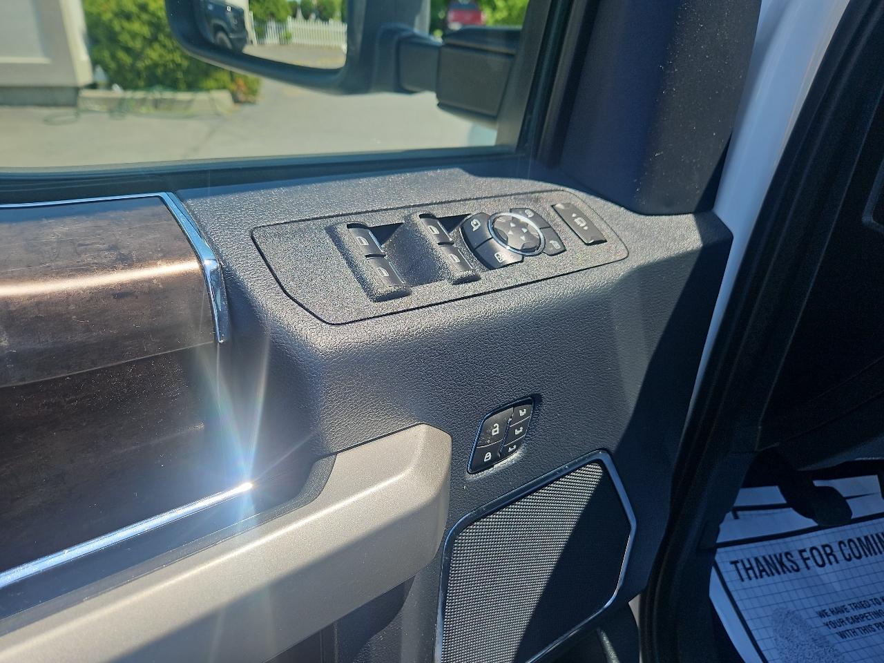 Ford Super Duty F-250 SRW Lariat 4WD Crew Cab 6.75' Box 2022