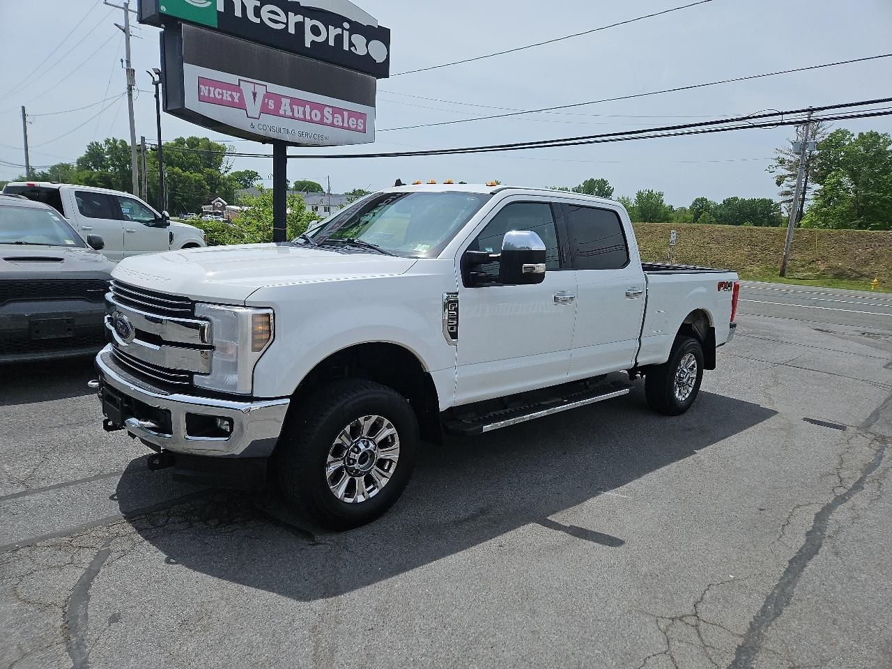 Ford Super Duty F-250 SRW Lariat 4WD Crew Cab 6.75' Box 2019
