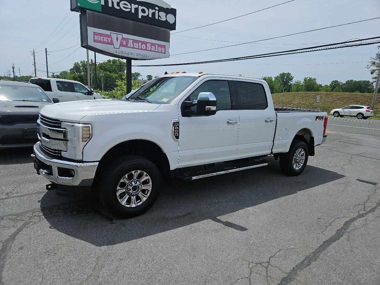 Ford Super Duty F-250 SRW Lariat 4WD Crew Cab 6.75' Box 2019