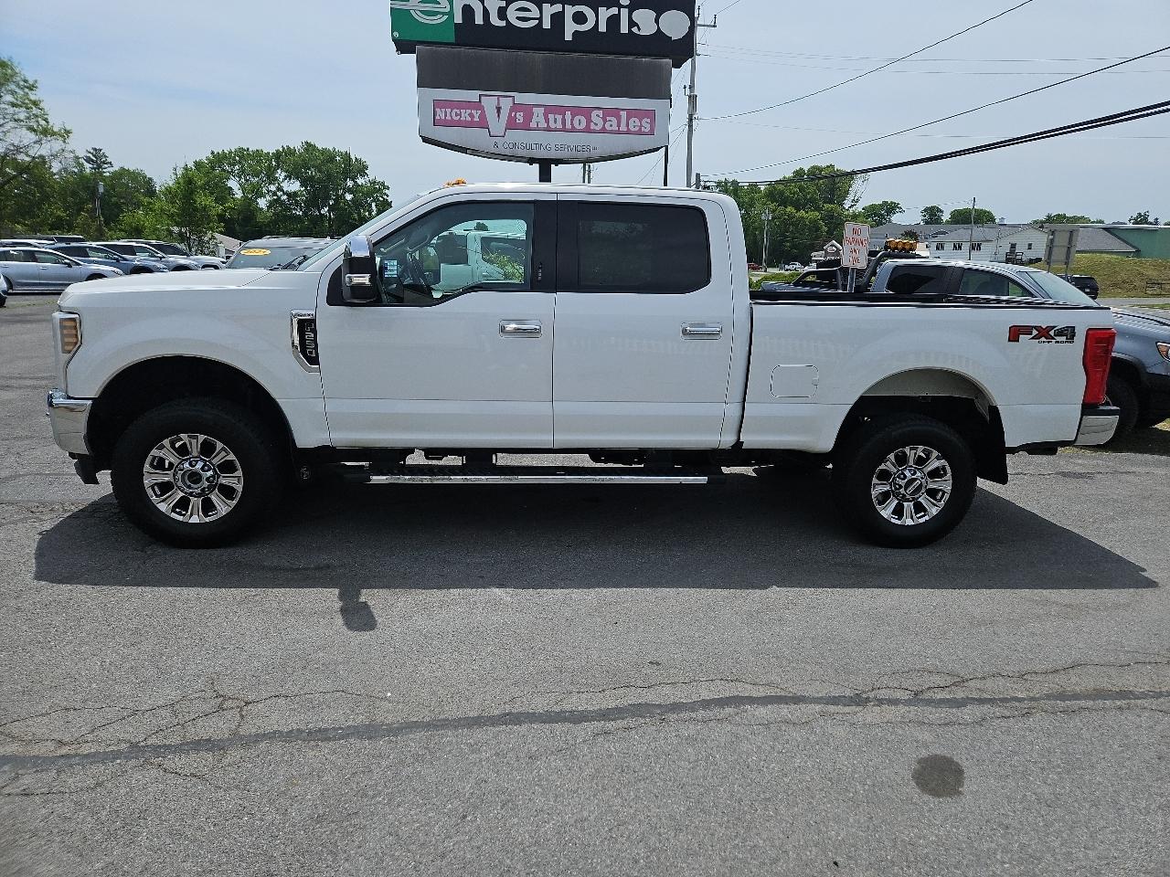 Ford Super Duty F-250 SRW Lariat 4WD Crew Cab 6.75' Box 2019