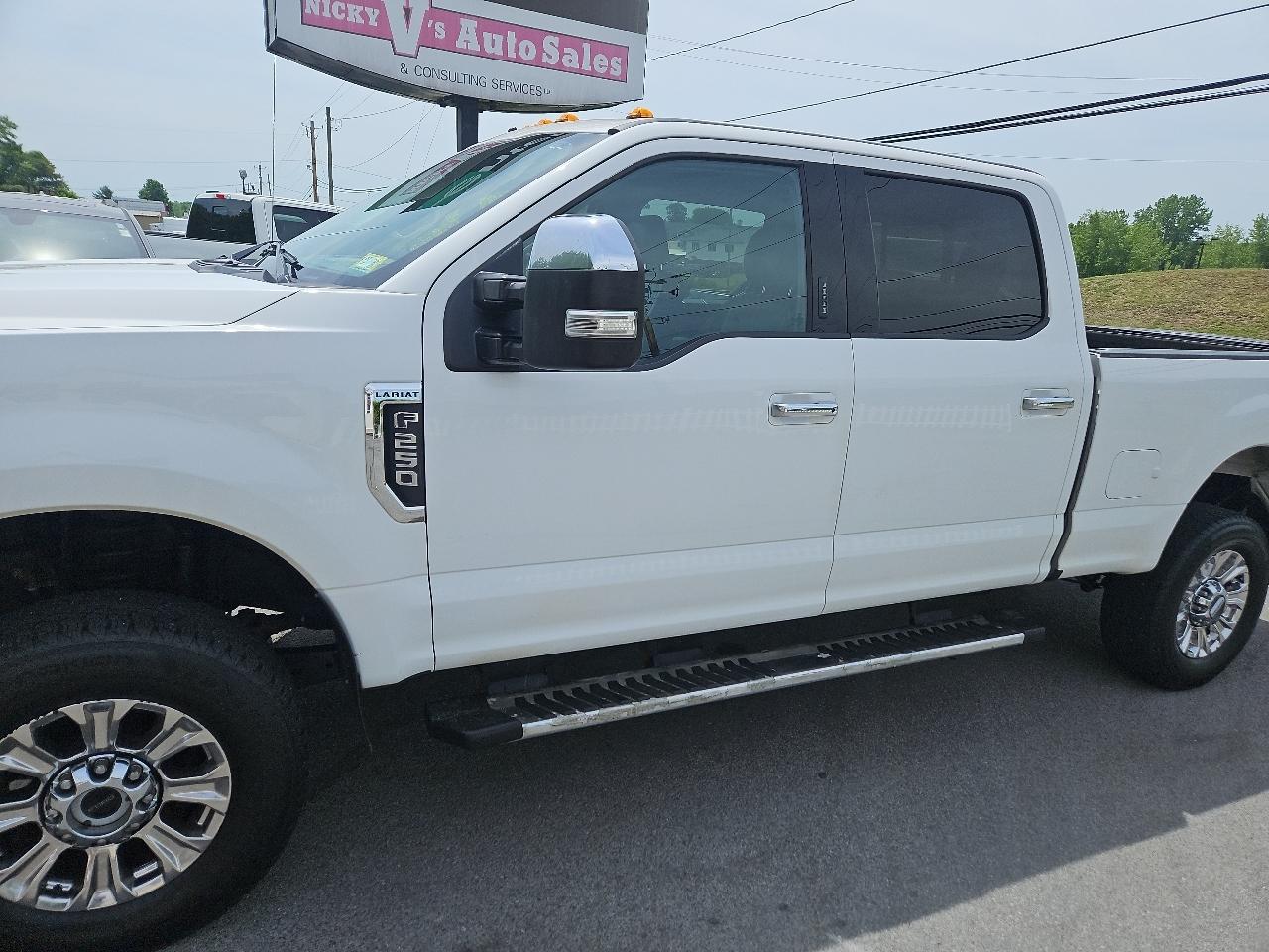 Ford Super Duty F-250 SRW Lariat 4WD Crew Cab 6.75' Box 2019