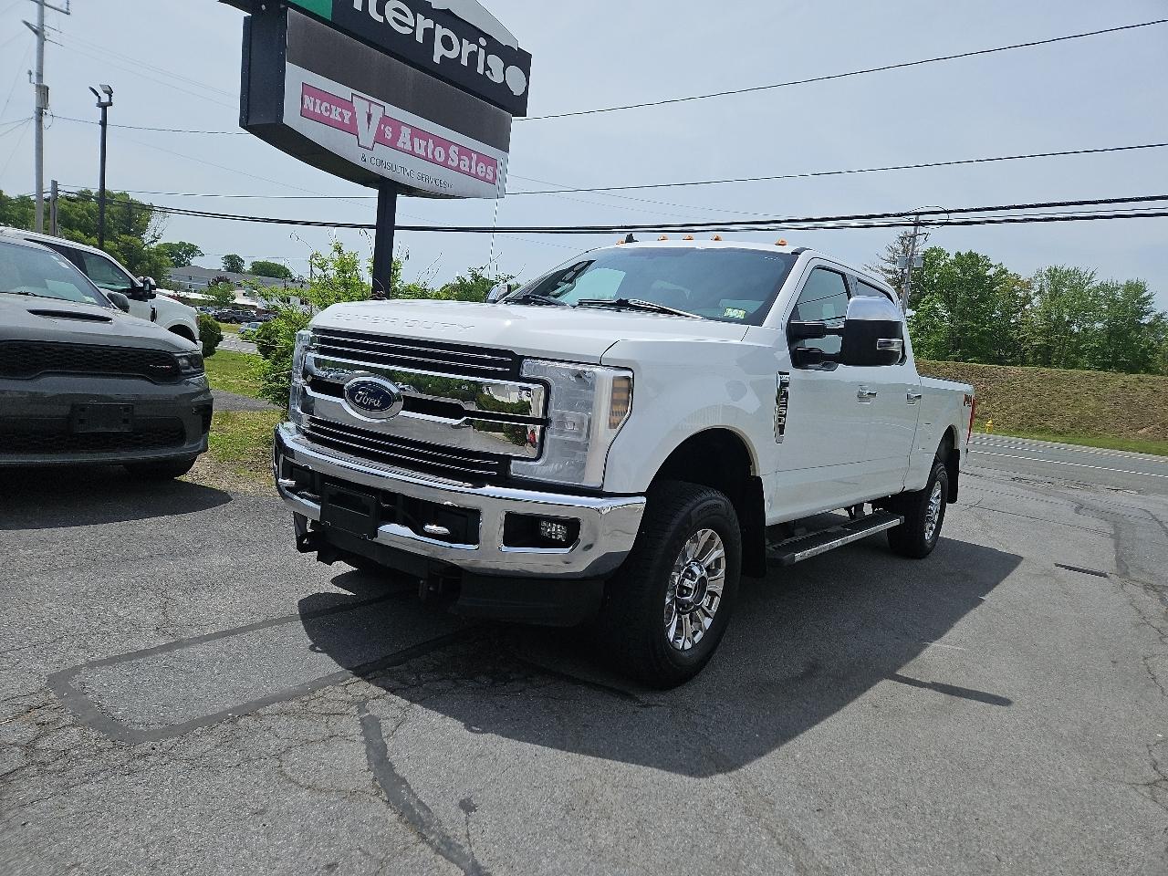 Ford Super Duty F-250 SRW Lariat 4WD Crew Cab 6.75' Box 2019
