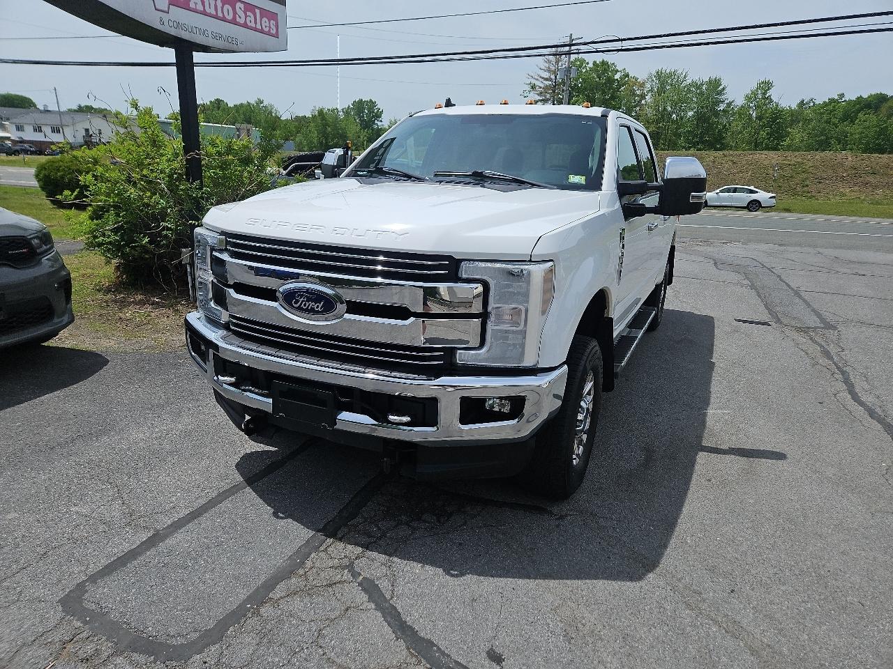 Ford Super Duty F-250 SRW Lariat 4WD Crew Cab 6.75' Box 2019
