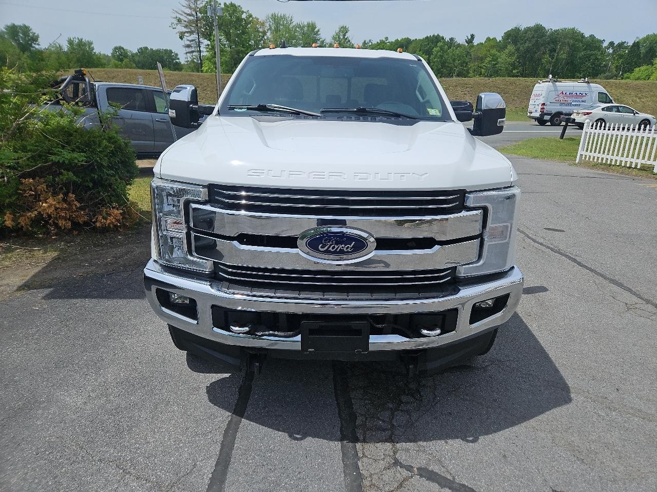 Ford Super Duty F-250 SRW Lariat 4WD Crew Cab 6.75' Box 2019