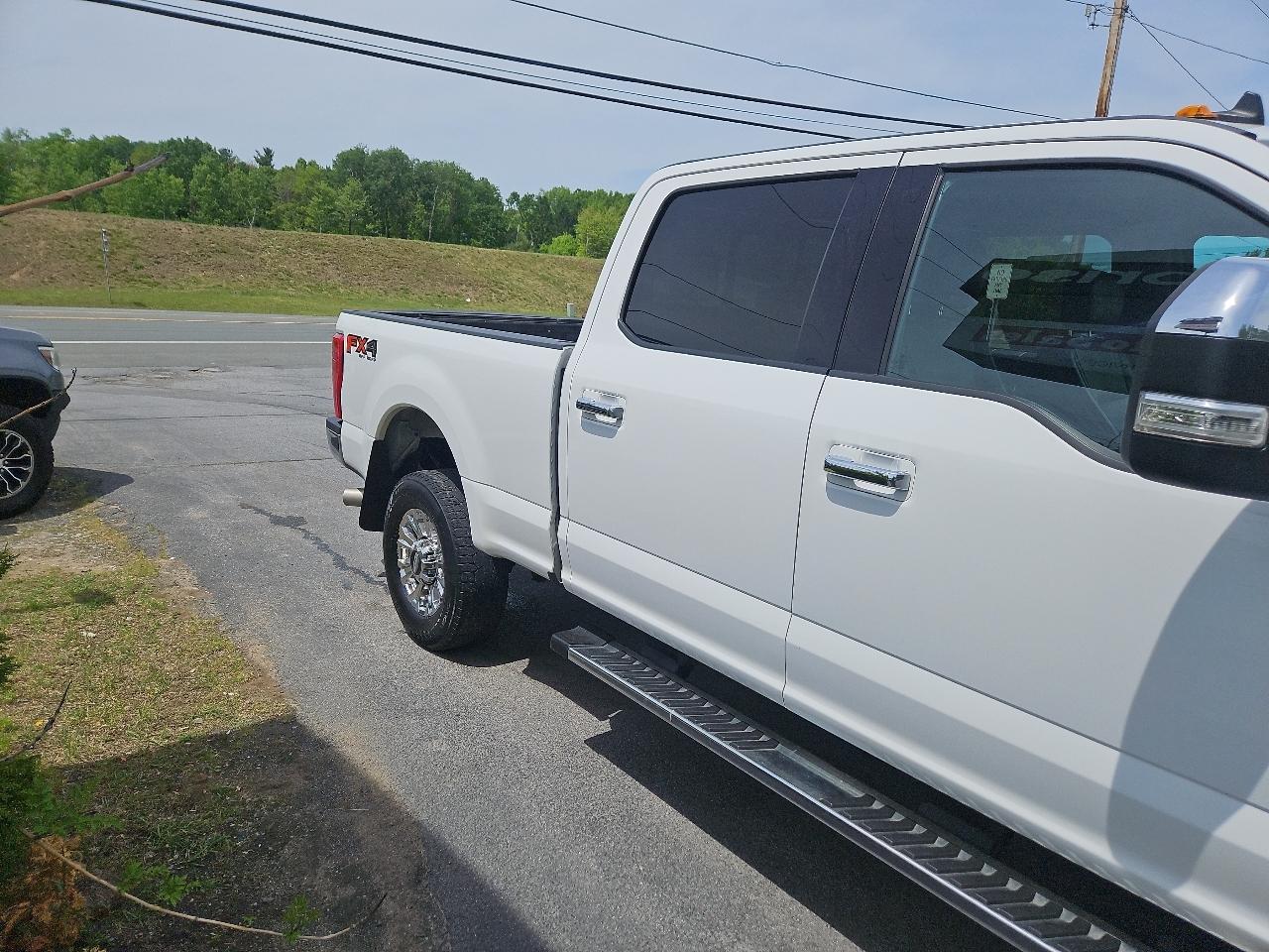 Ford Super Duty F-250 SRW Lariat 4WD Crew Cab 6.75' Box 2019