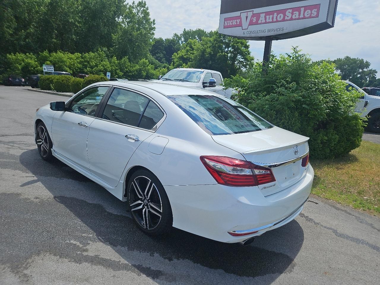 Honda Accord Sedan 4dr I4 CVT Sport 2016