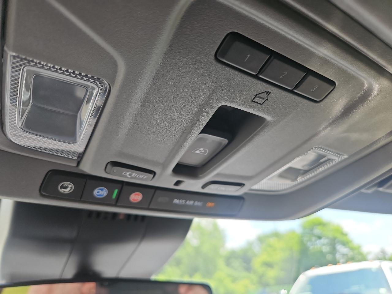 GMC Sierra 1500 4WD Crew Cab 147" SLE 2024