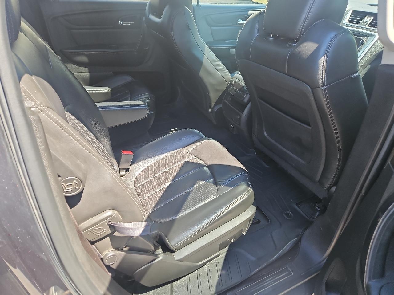GMC Acadia AWD 4dr SLT w/SLT-2 2015
