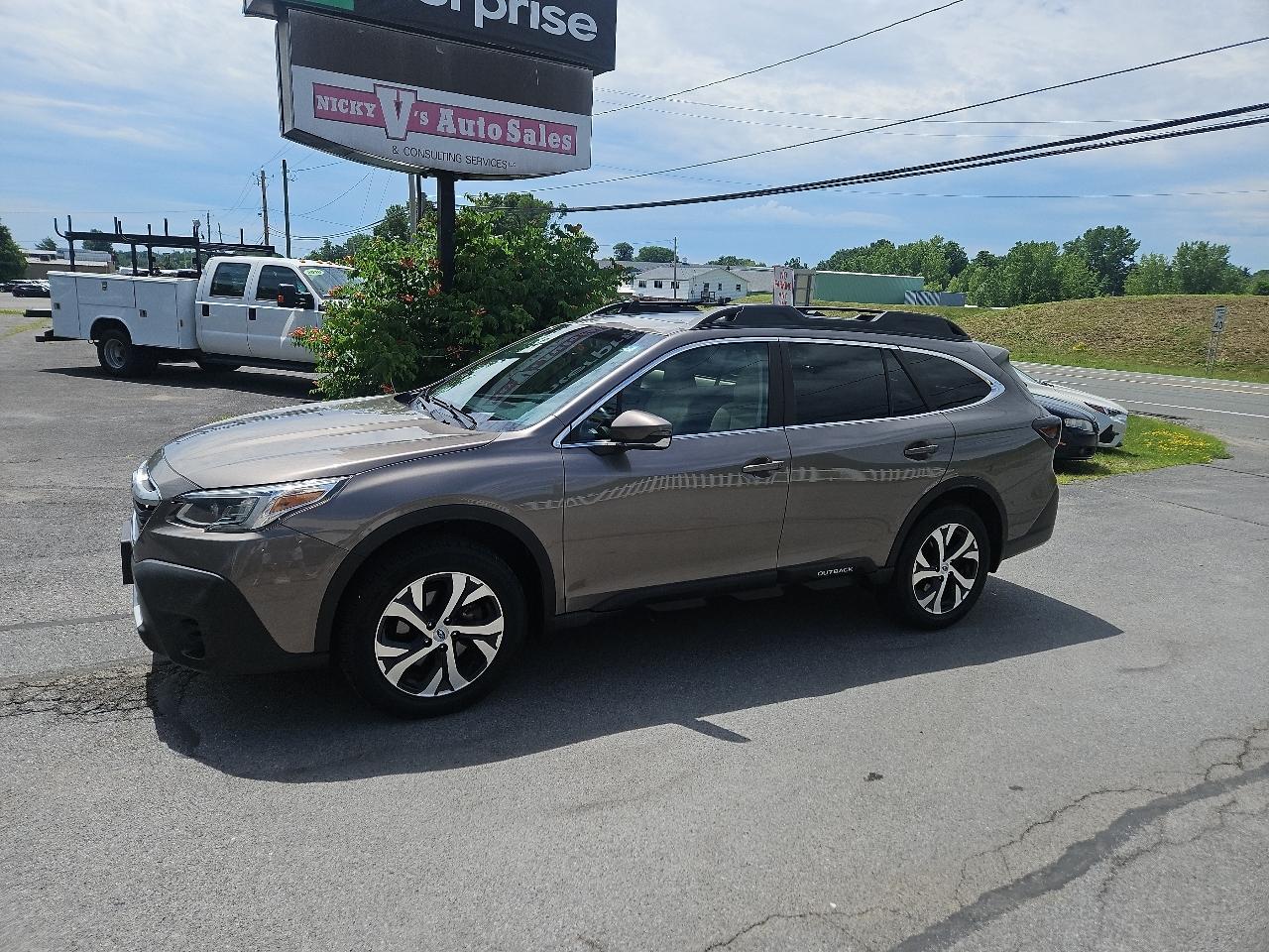 Subaru Outback Limited XT CVT 2021