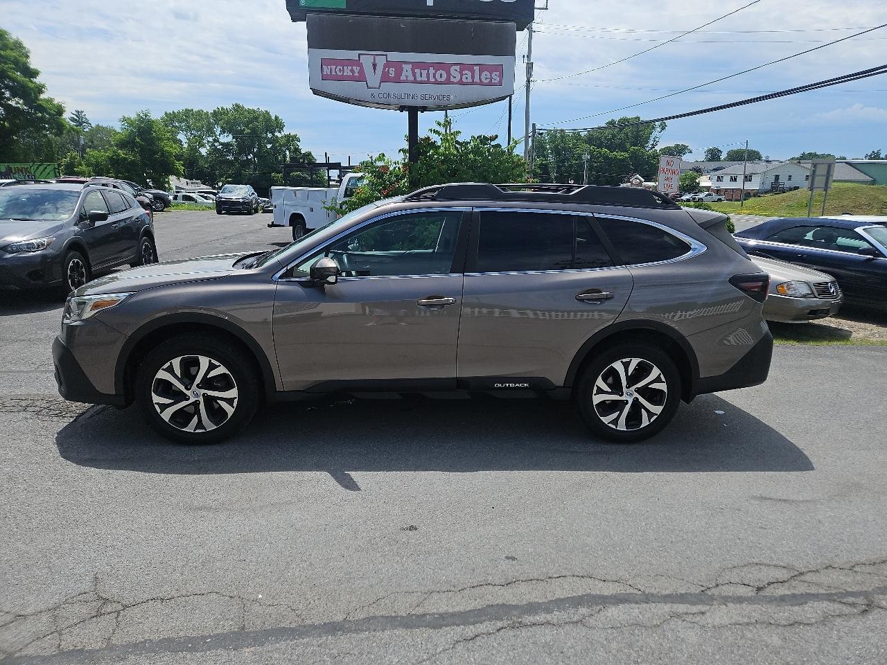 Subaru Outback Limited XT CVT 2021