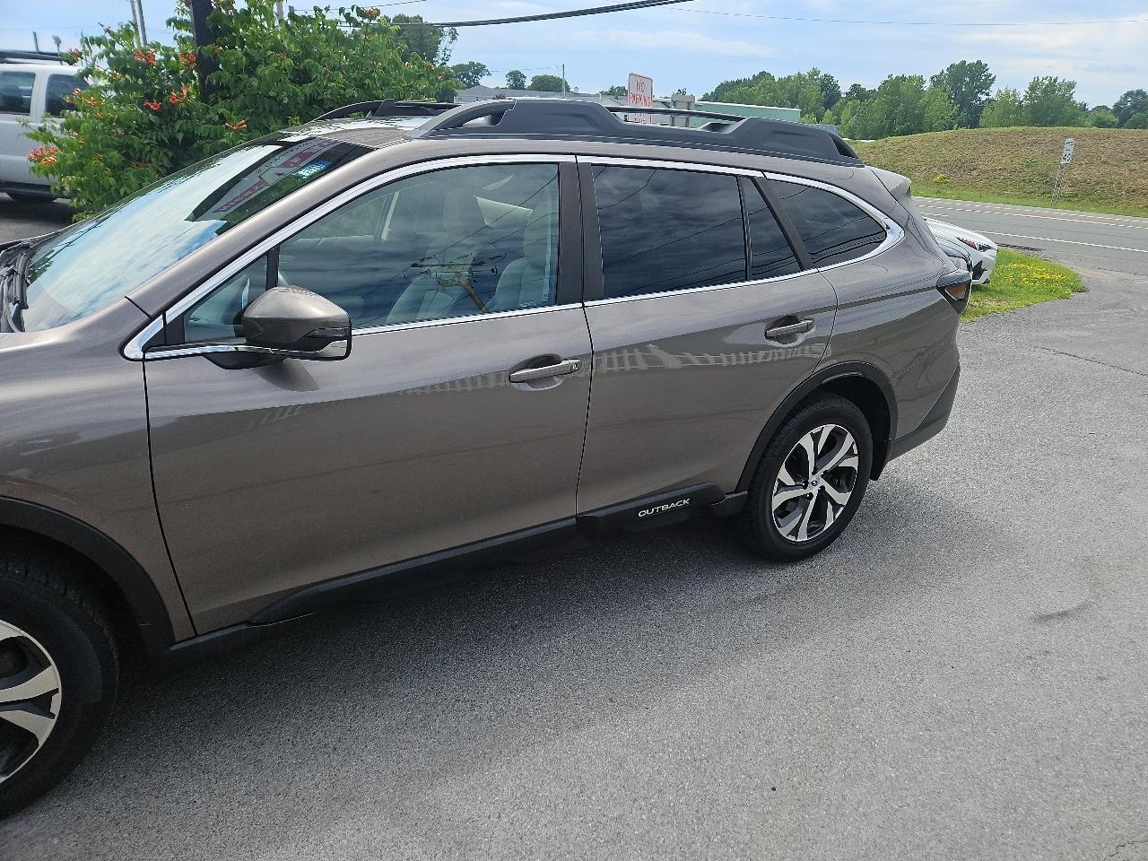 Subaru Outback Limited XT CVT 2021