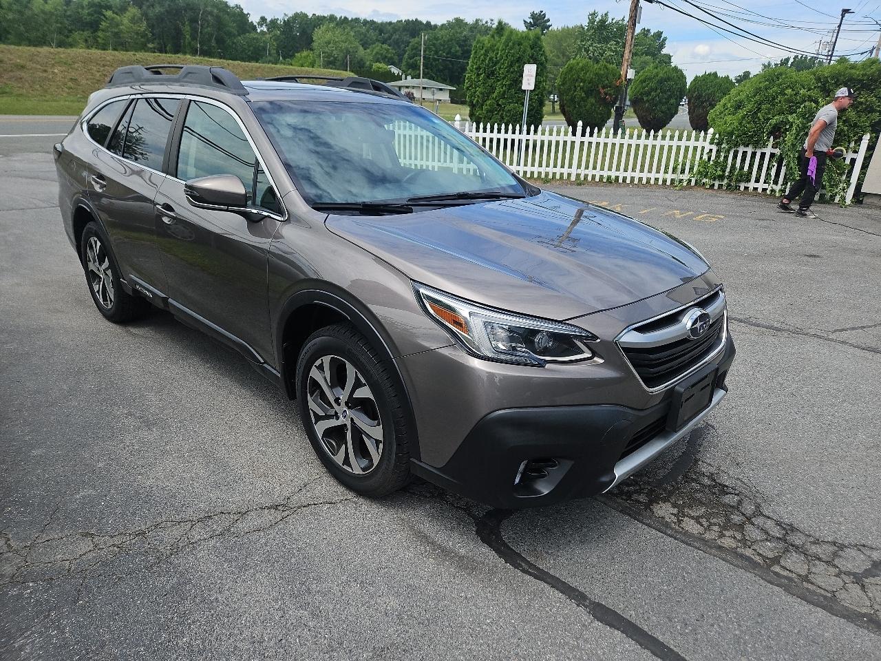 Subaru Outback Limited XT CVT 2021