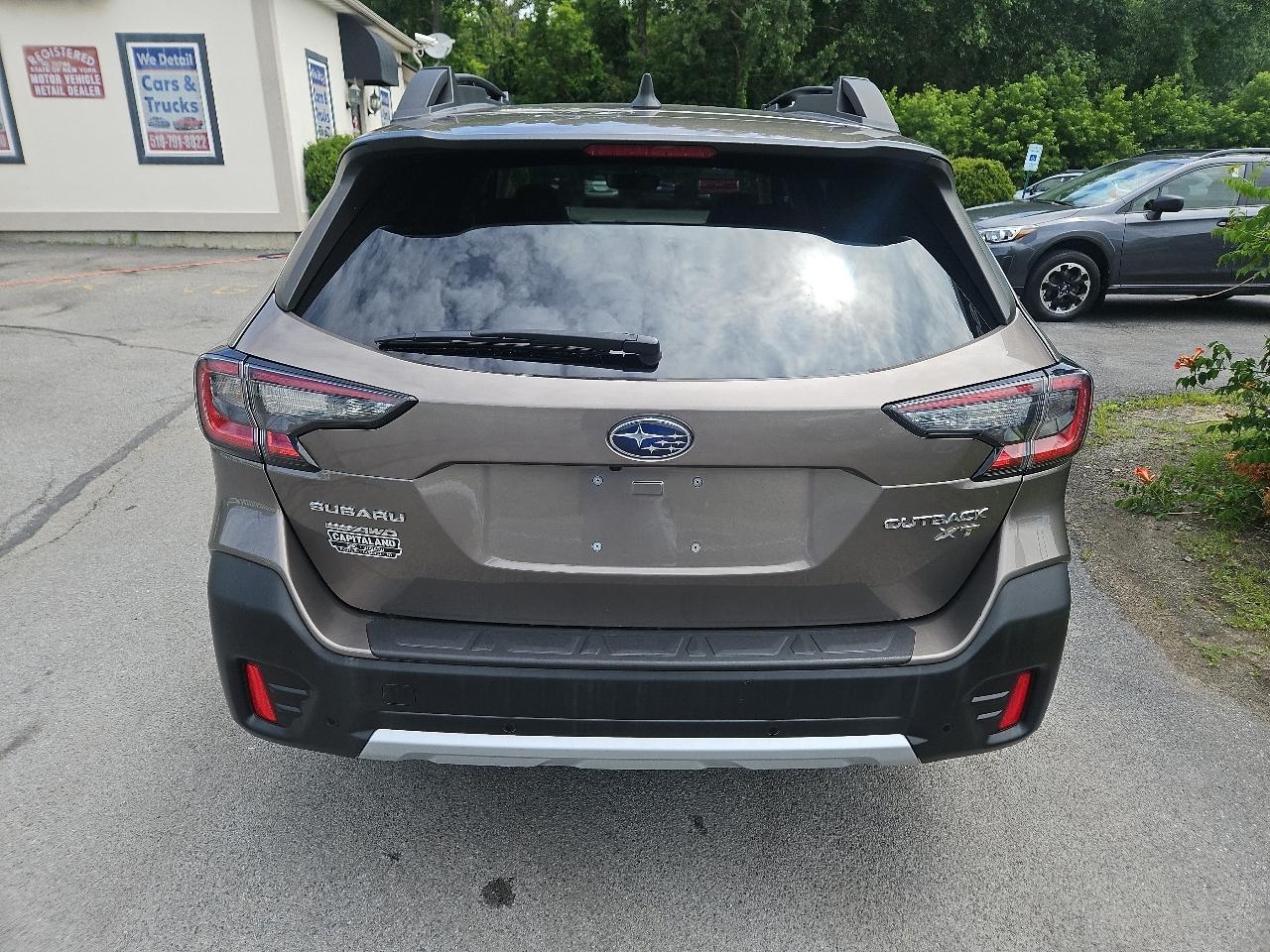 Subaru Outback Limited XT CVT 2021