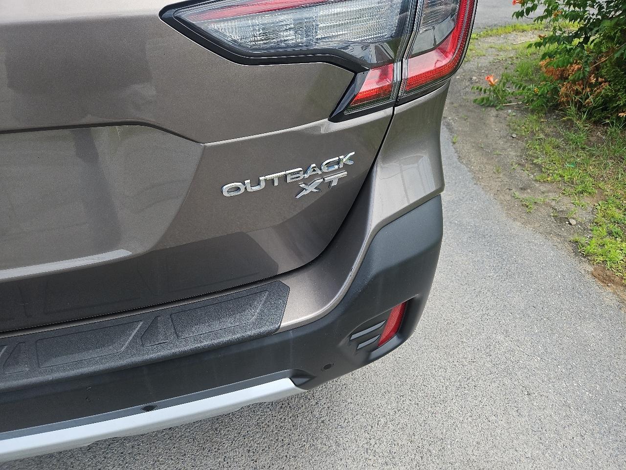Subaru Outback Limited XT CVT 2021