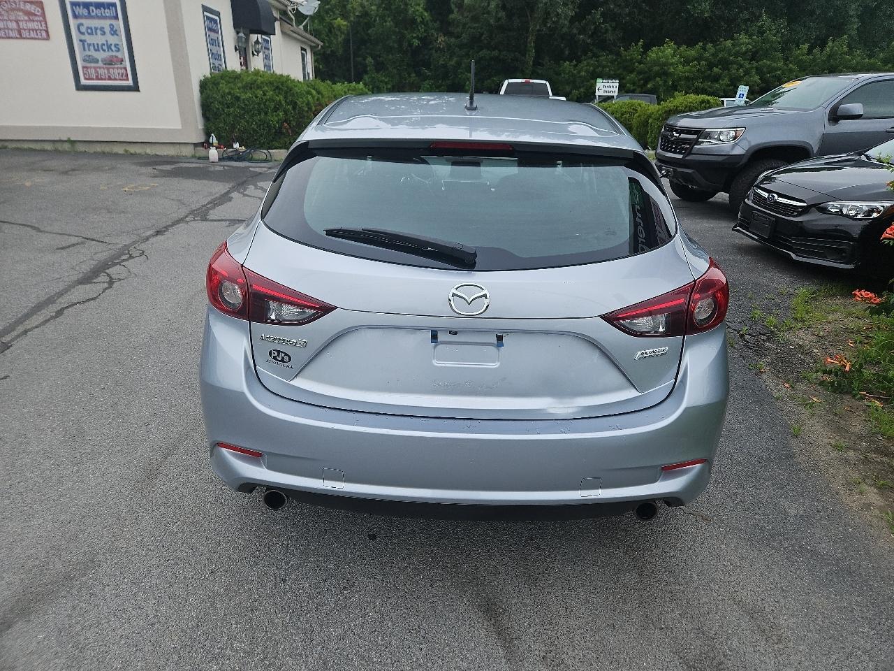 Mazda Mazda3 5-Door Touring Auto 2018