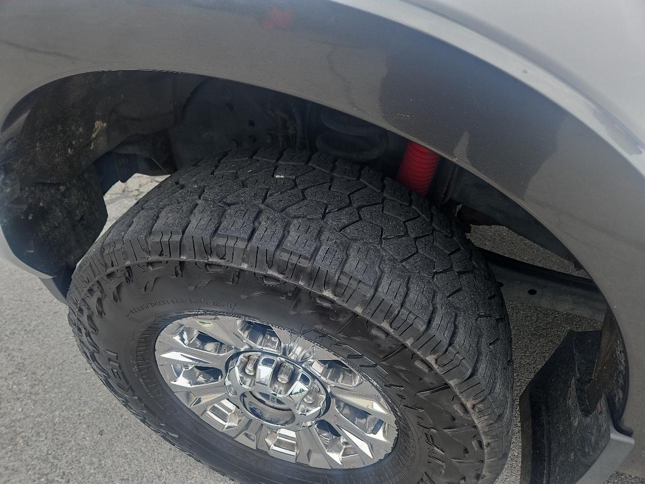 Ford Super Duty F-350 SRW Lariat 4WD Crew Cab 6.75' Box 2017