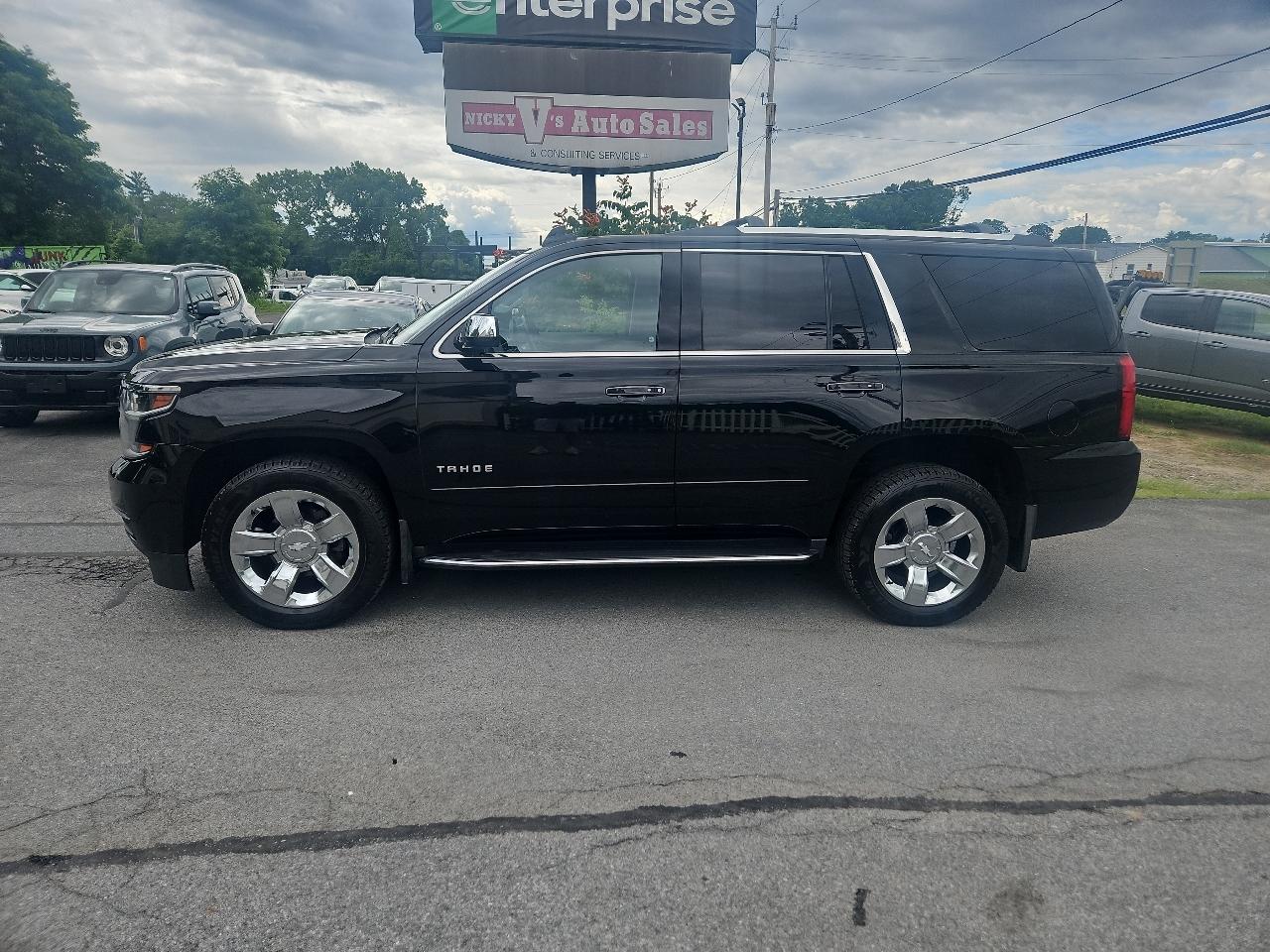 Chevrolet Tahoe 4WD 4dr Premier 2019