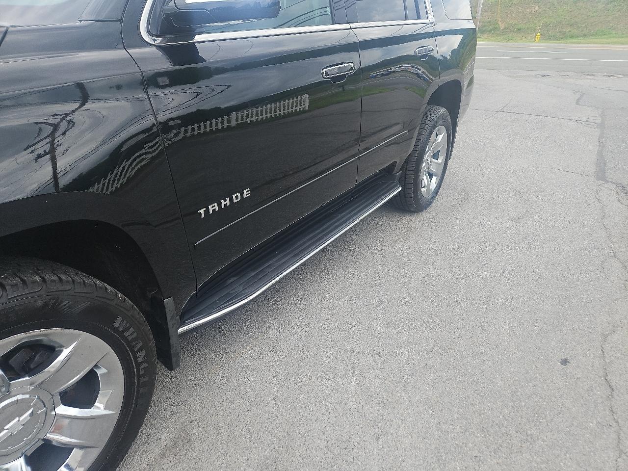Chevrolet Tahoe 4WD 4dr Premier 2019