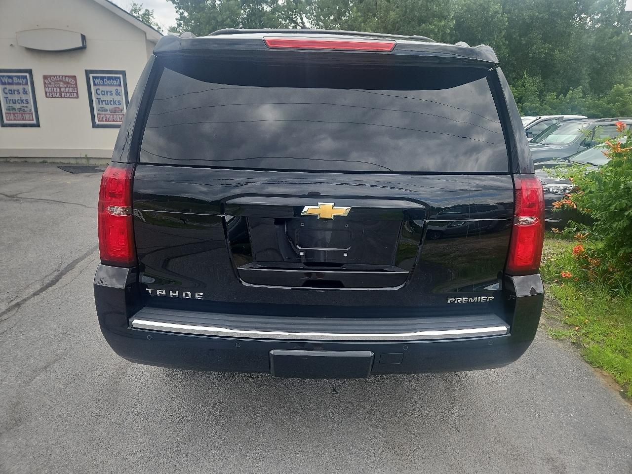 Chevrolet Tahoe 4WD 4dr Premier 2019