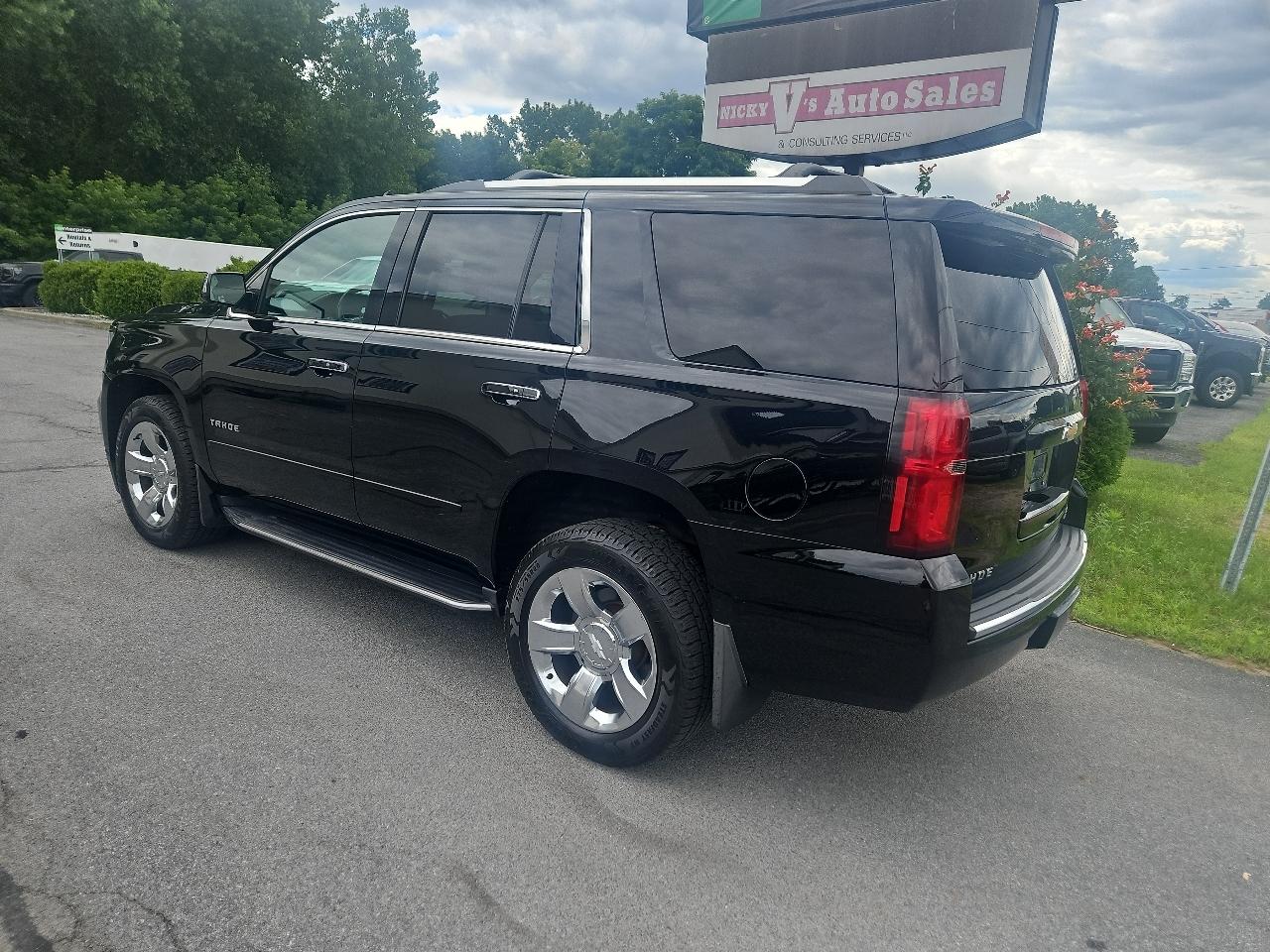 Chevrolet Tahoe 4WD 4dr Premier 2019