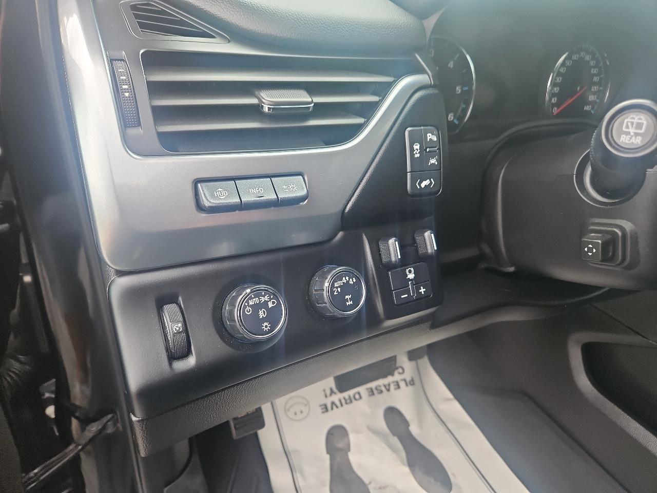 Chevrolet Tahoe 4WD 4dr Premier 2019