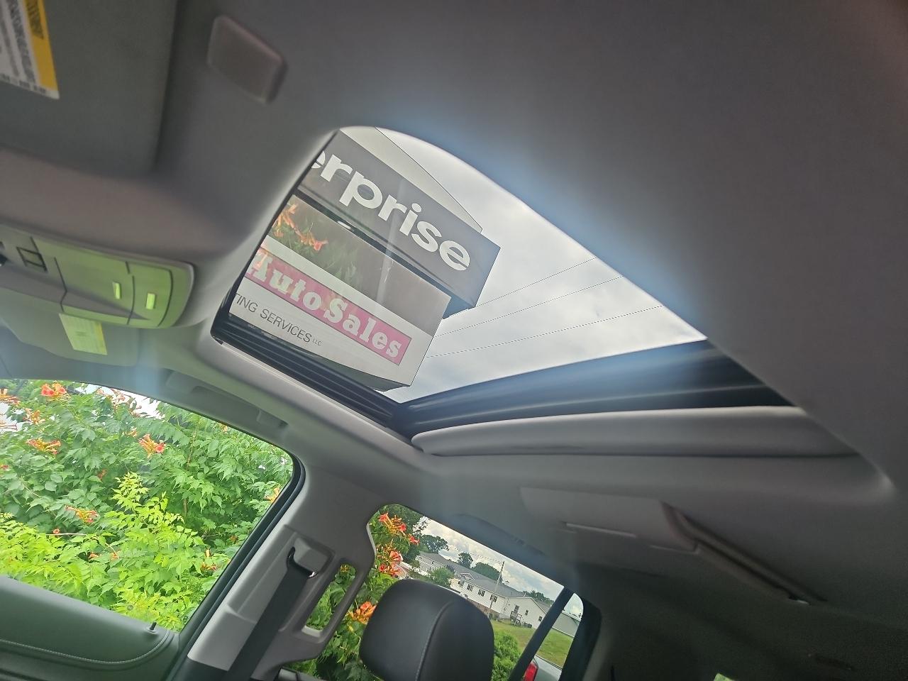 Chevrolet Tahoe 4WD 4dr Premier 2019