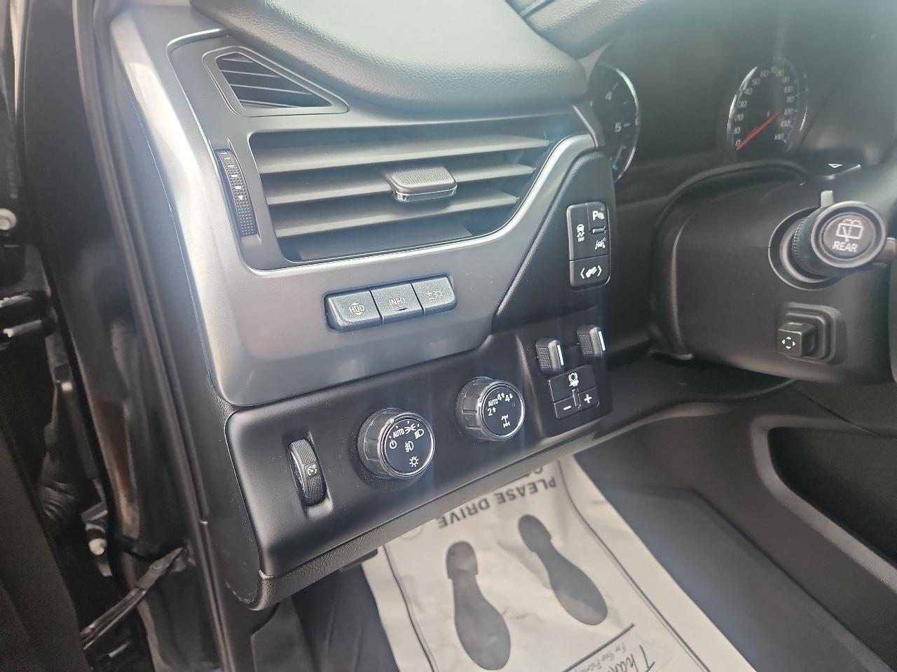 Chevrolet Tahoe 4WD 4dr Premier 2019