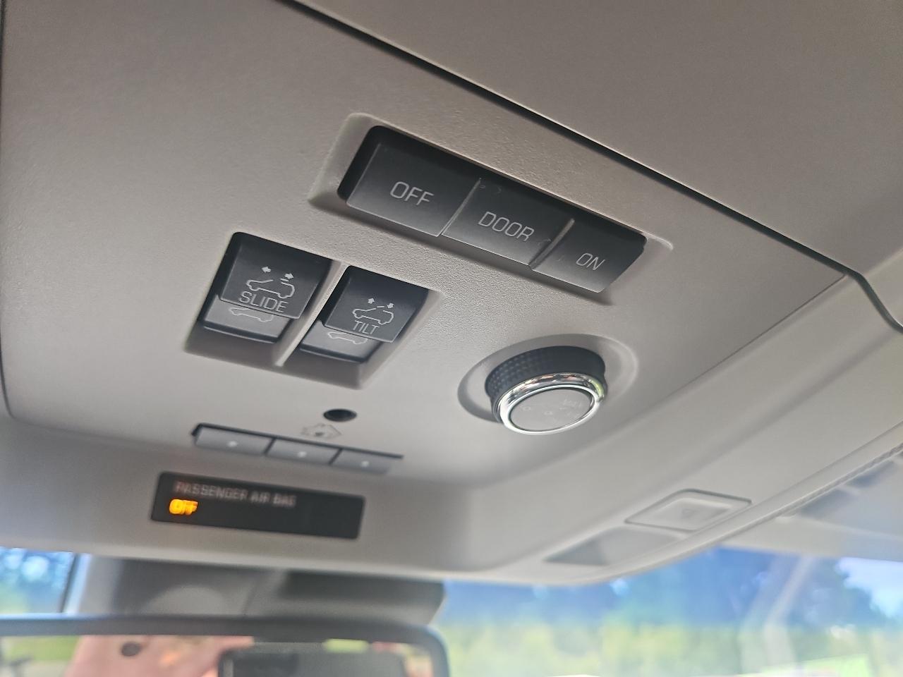 Chevrolet Tahoe 4WD 4dr Premier 2019