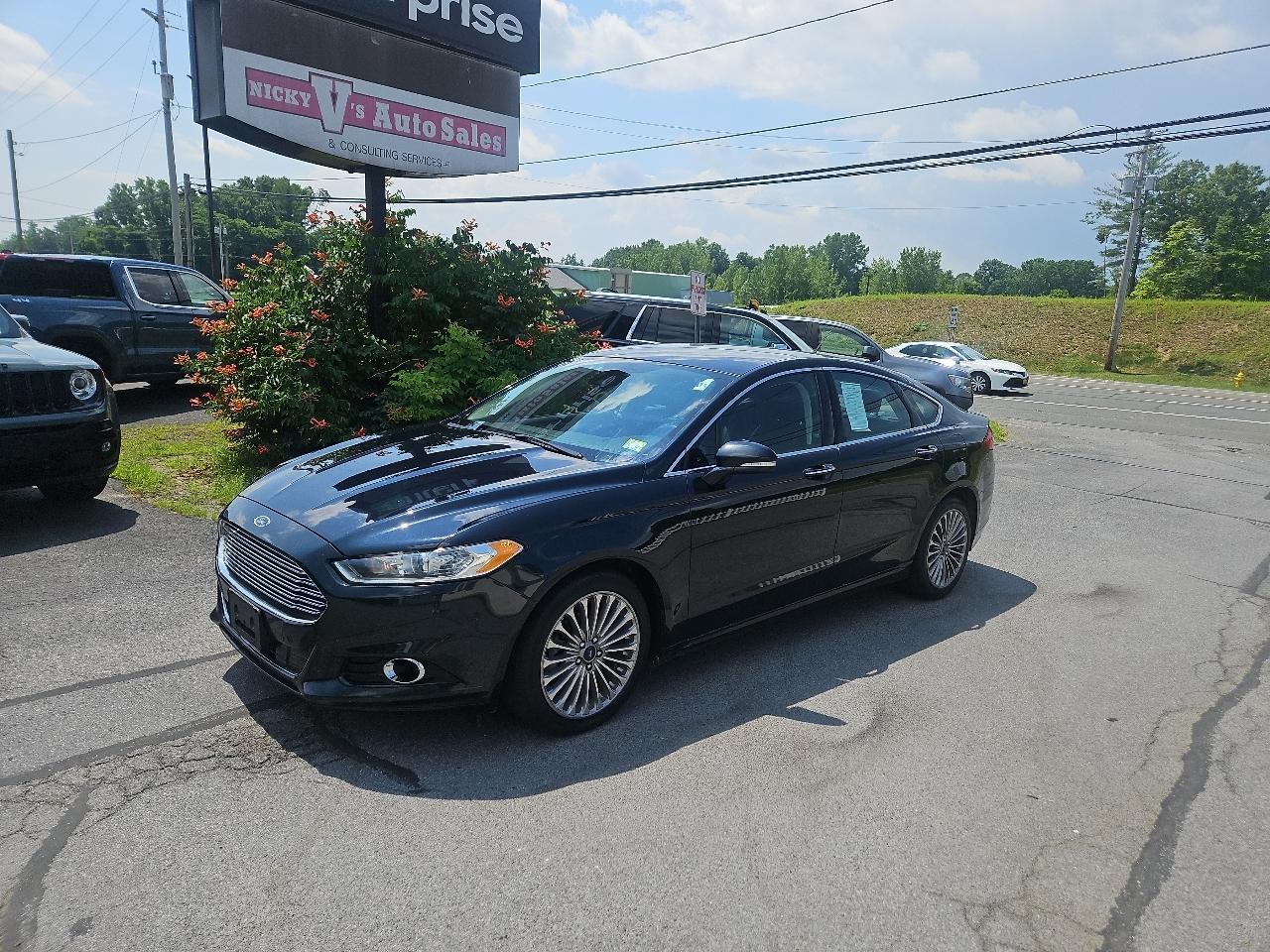 Ford Fusion 4dr Sdn Titanium AWD 2014