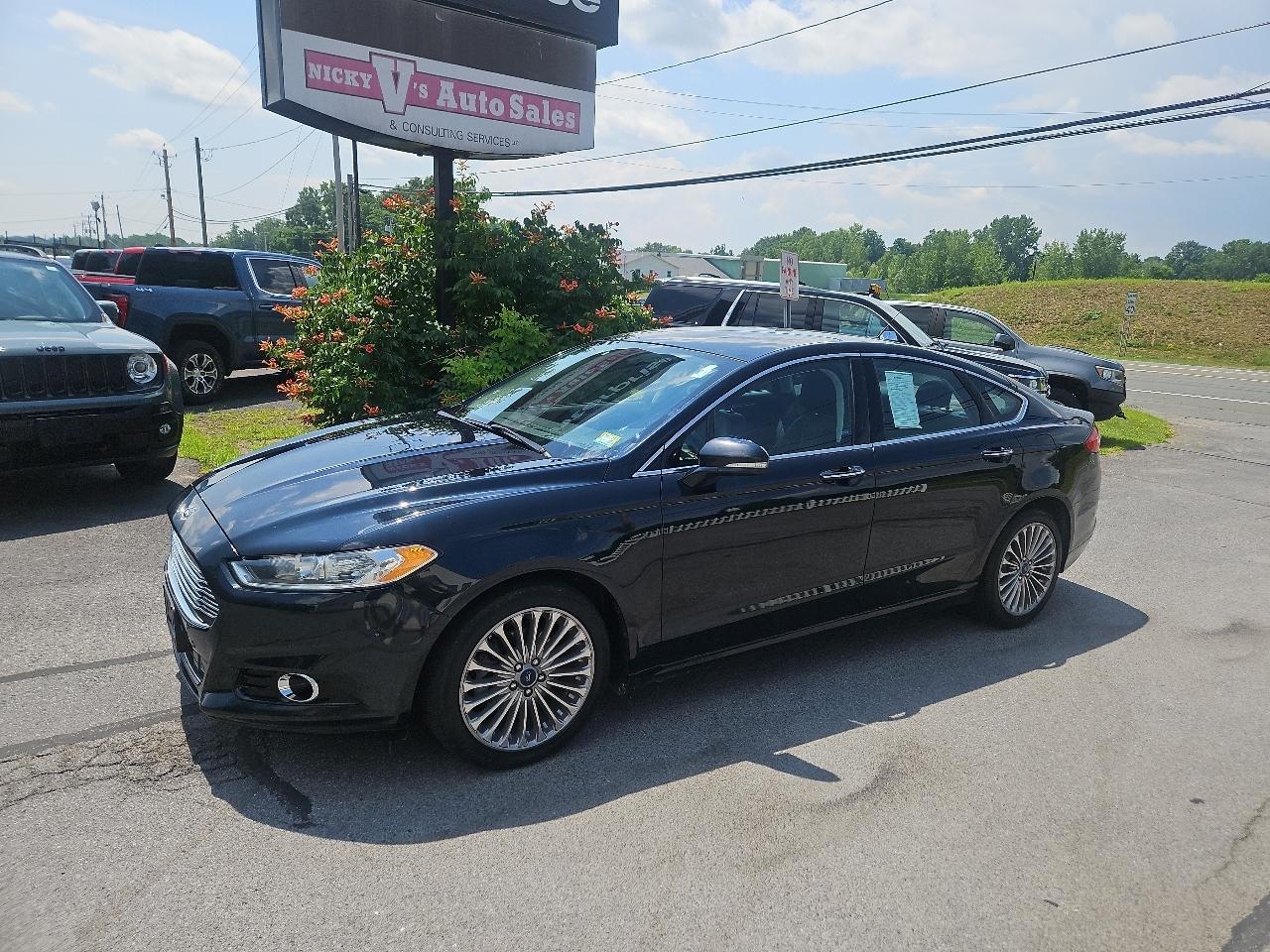 Ford Fusion 4dr Sdn Titanium AWD 2014