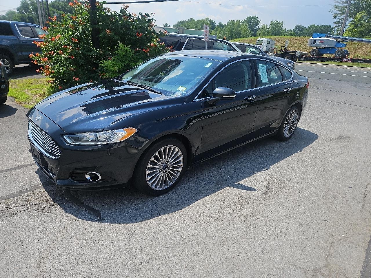 Ford Fusion 4dr Sdn Titanium AWD 2014