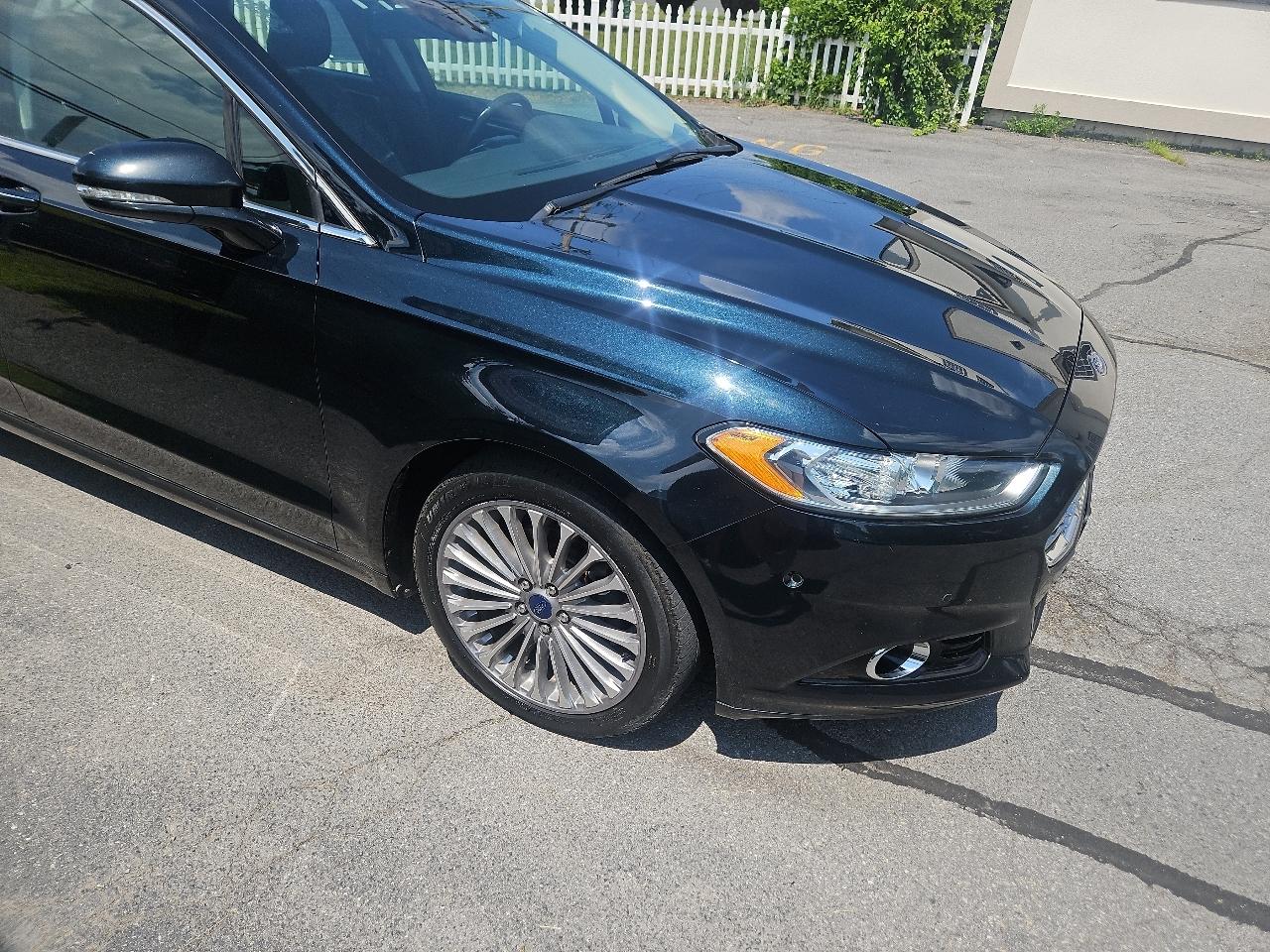 Ford Fusion 4dr Sdn Titanium AWD 2014