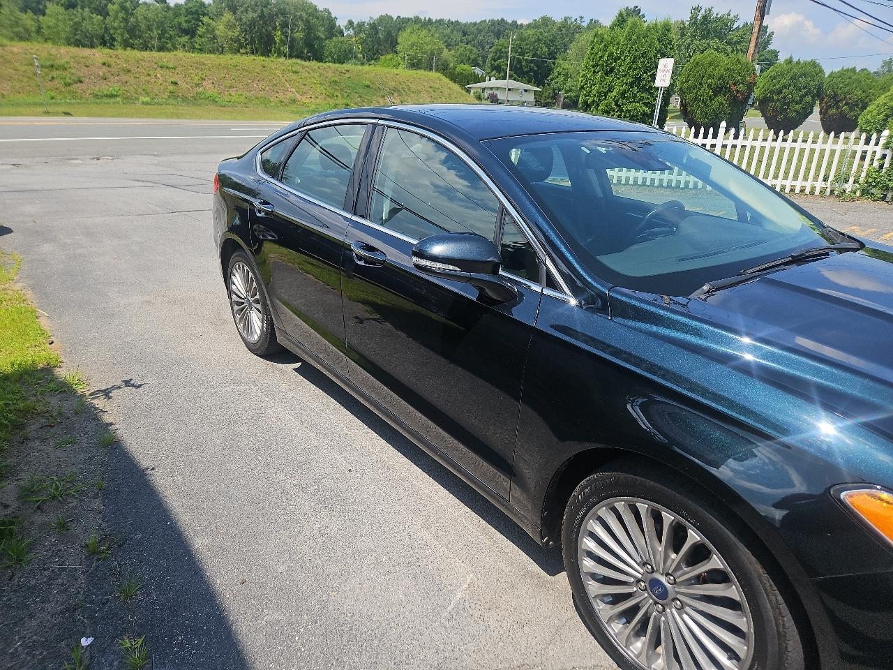 Ford Fusion 4dr Sdn Titanium AWD 2014
