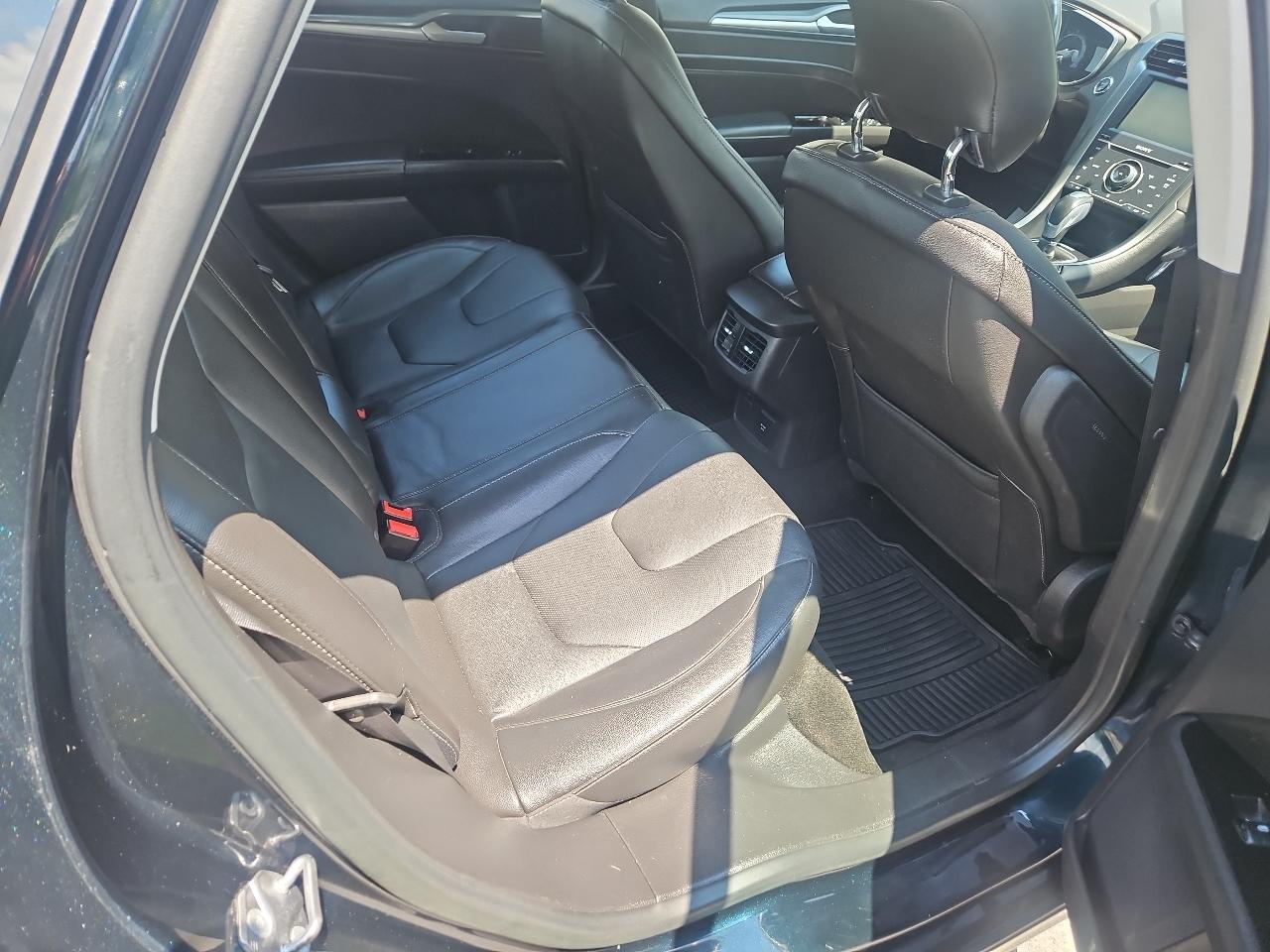 Ford Fusion 4dr Sdn Titanium AWD 2014