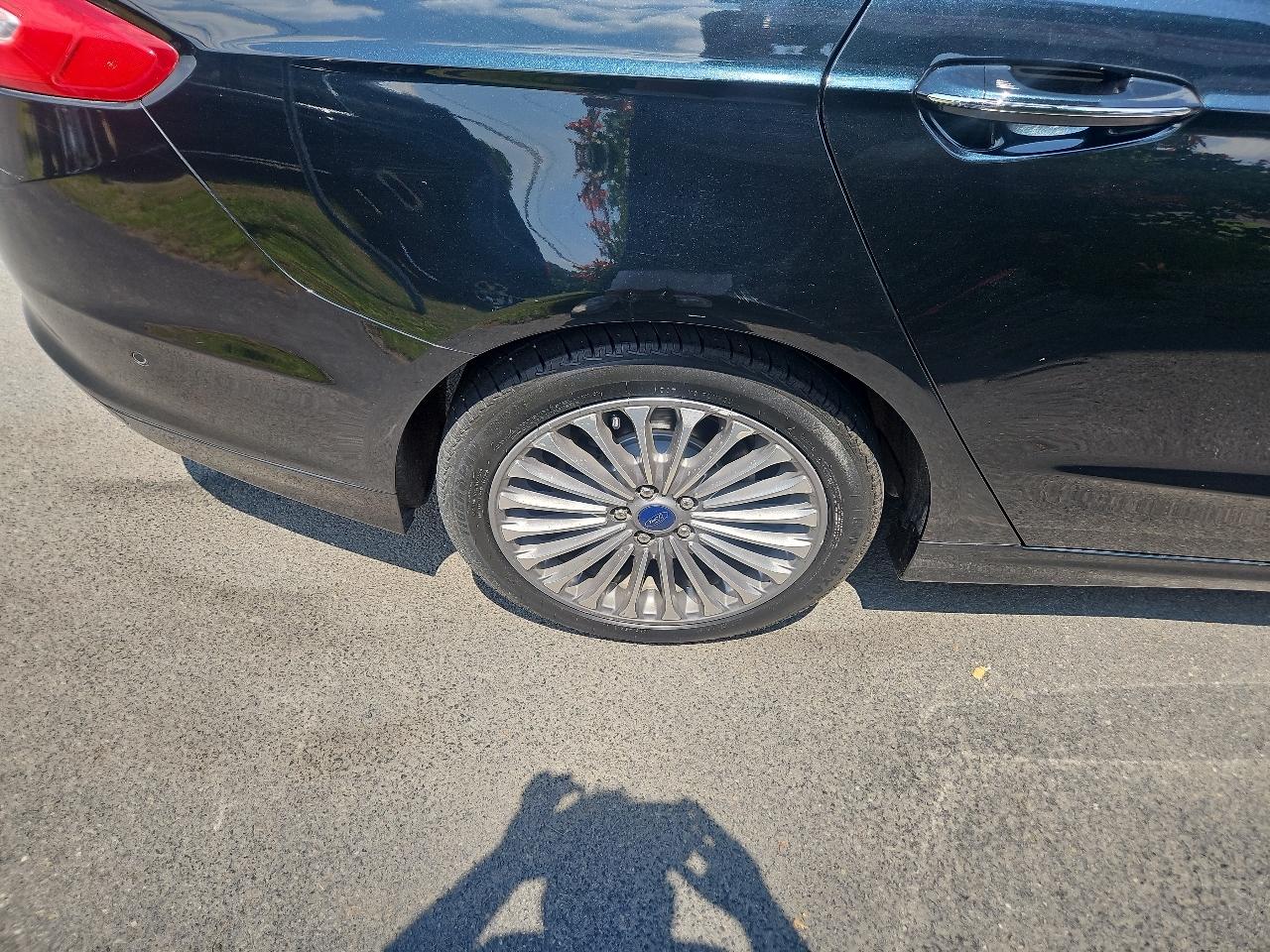 Ford Fusion 4dr Sdn Titanium AWD 2014