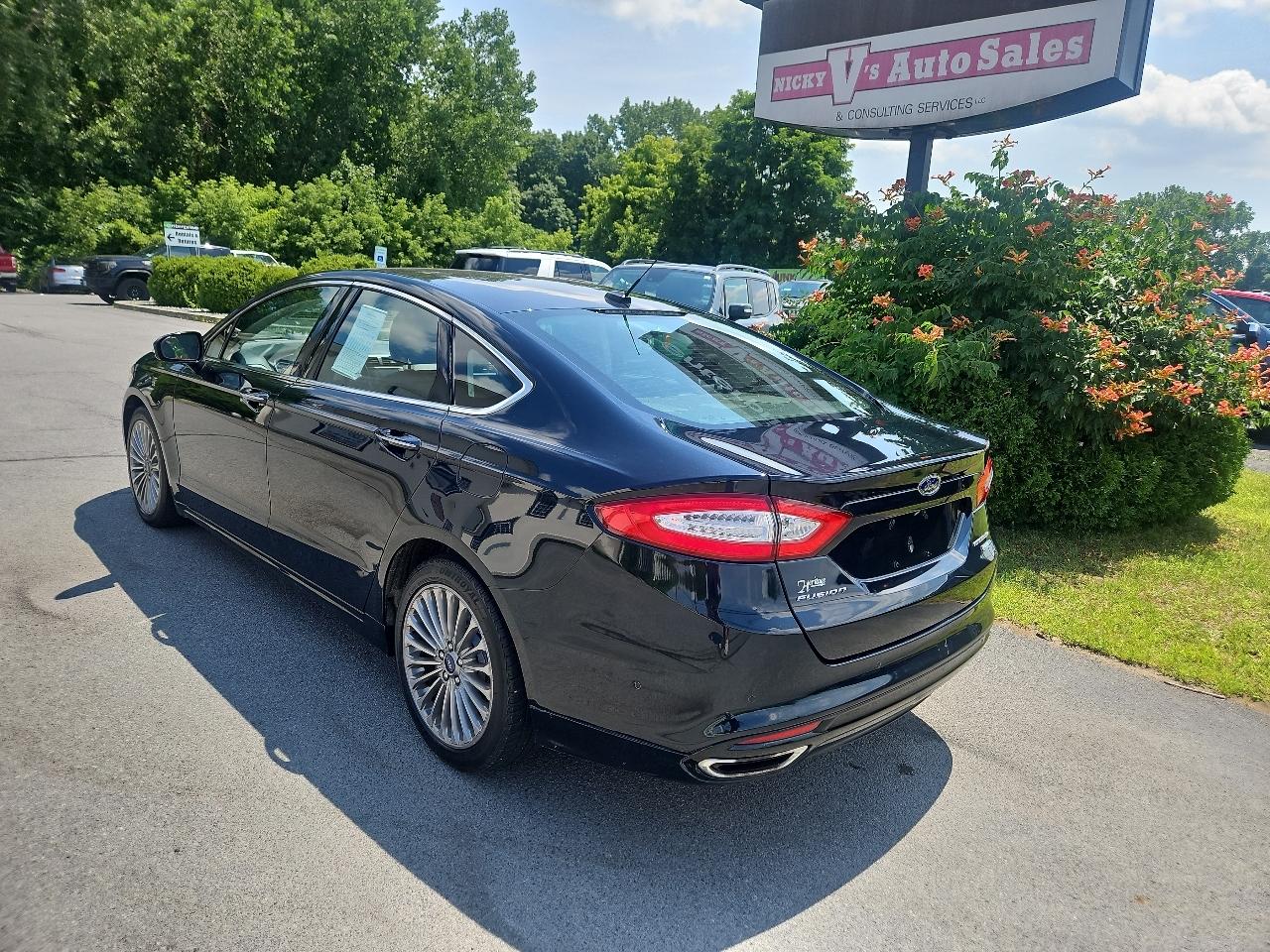 Ford Fusion 4dr Sdn Titanium AWD 2014