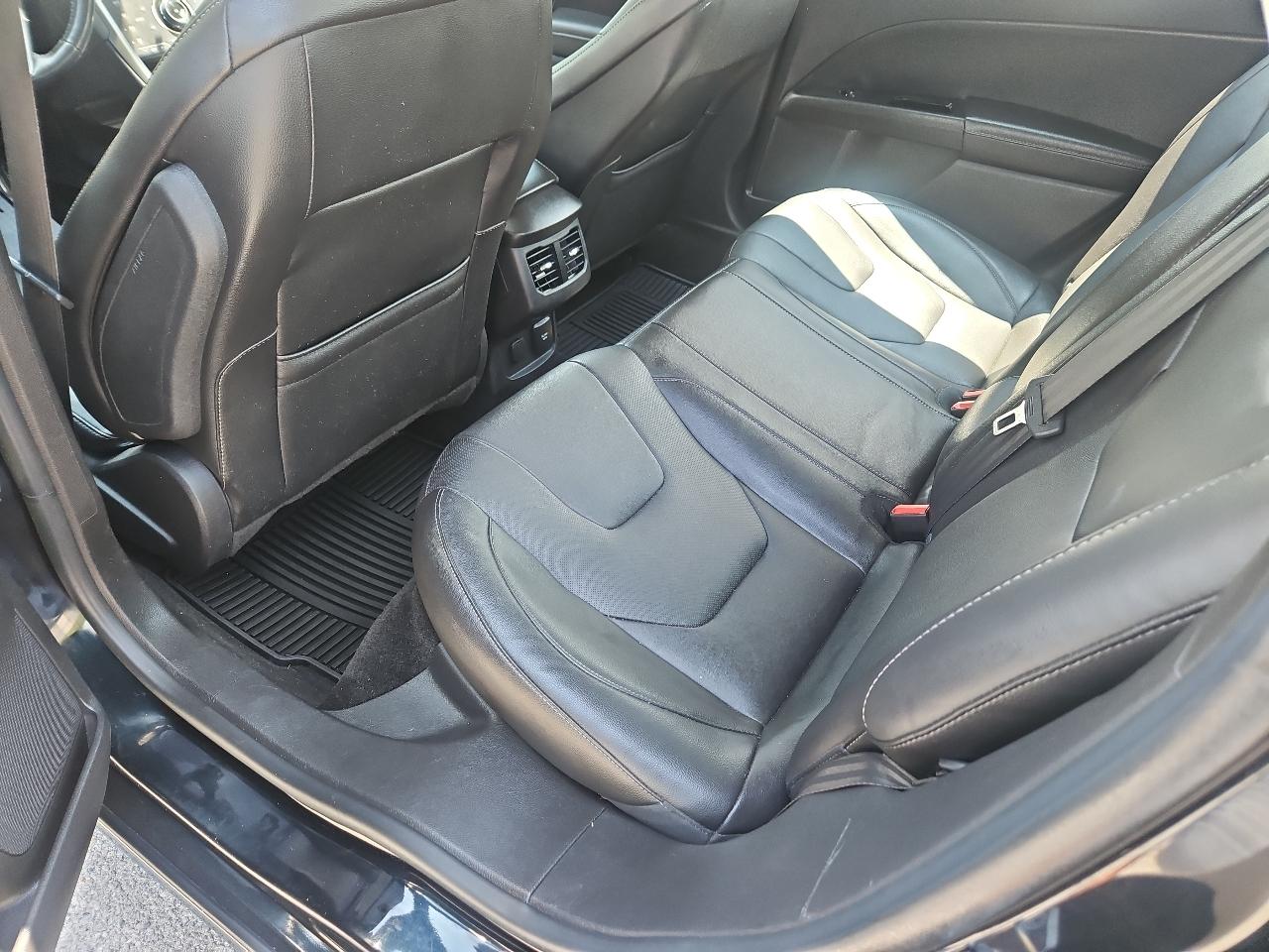 Ford Fusion 4dr Sdn Titanium AWD 2014