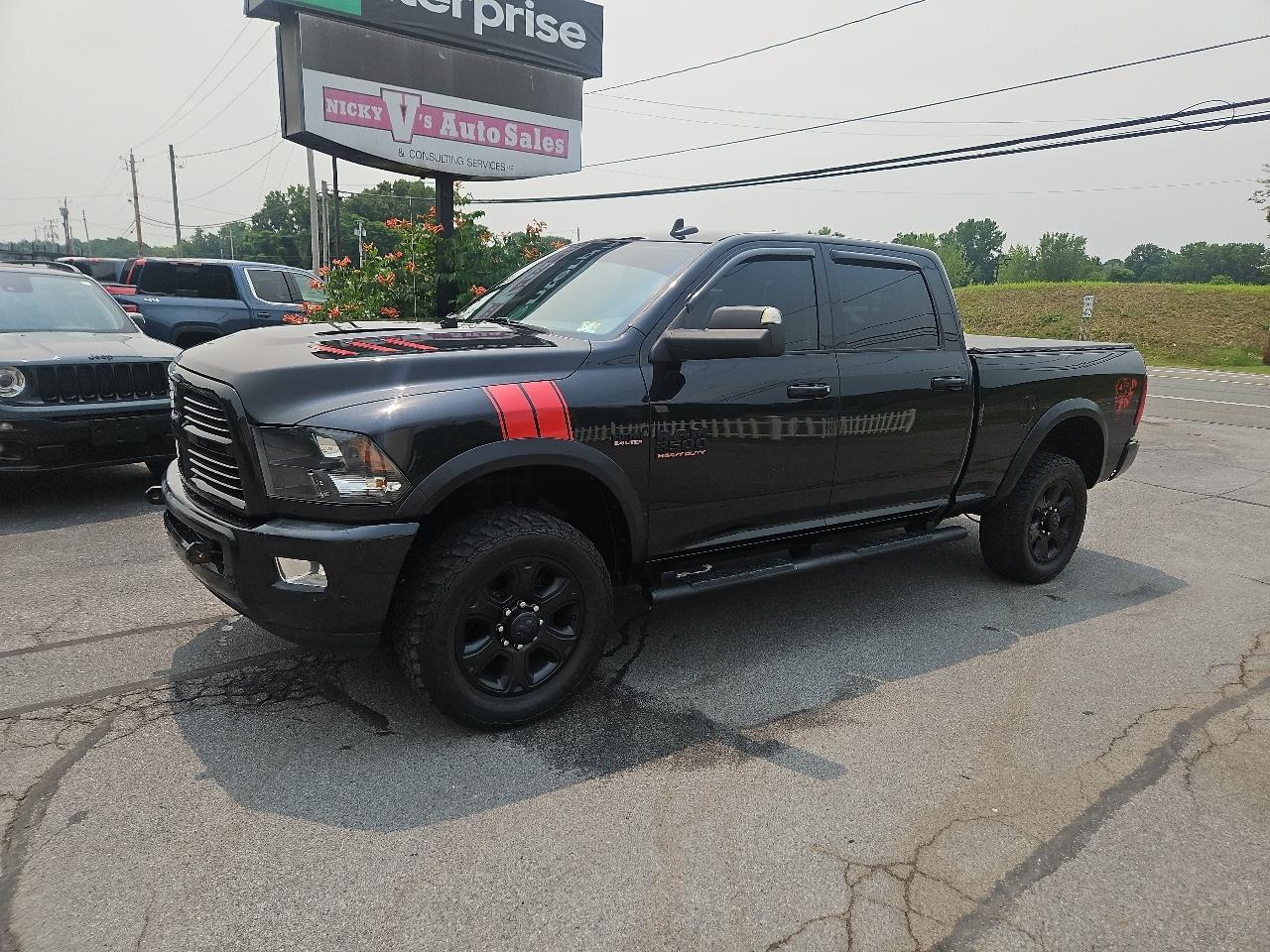 RAM 2500 Big Horn 4x4 Crew Cab 6'4" Box 2017