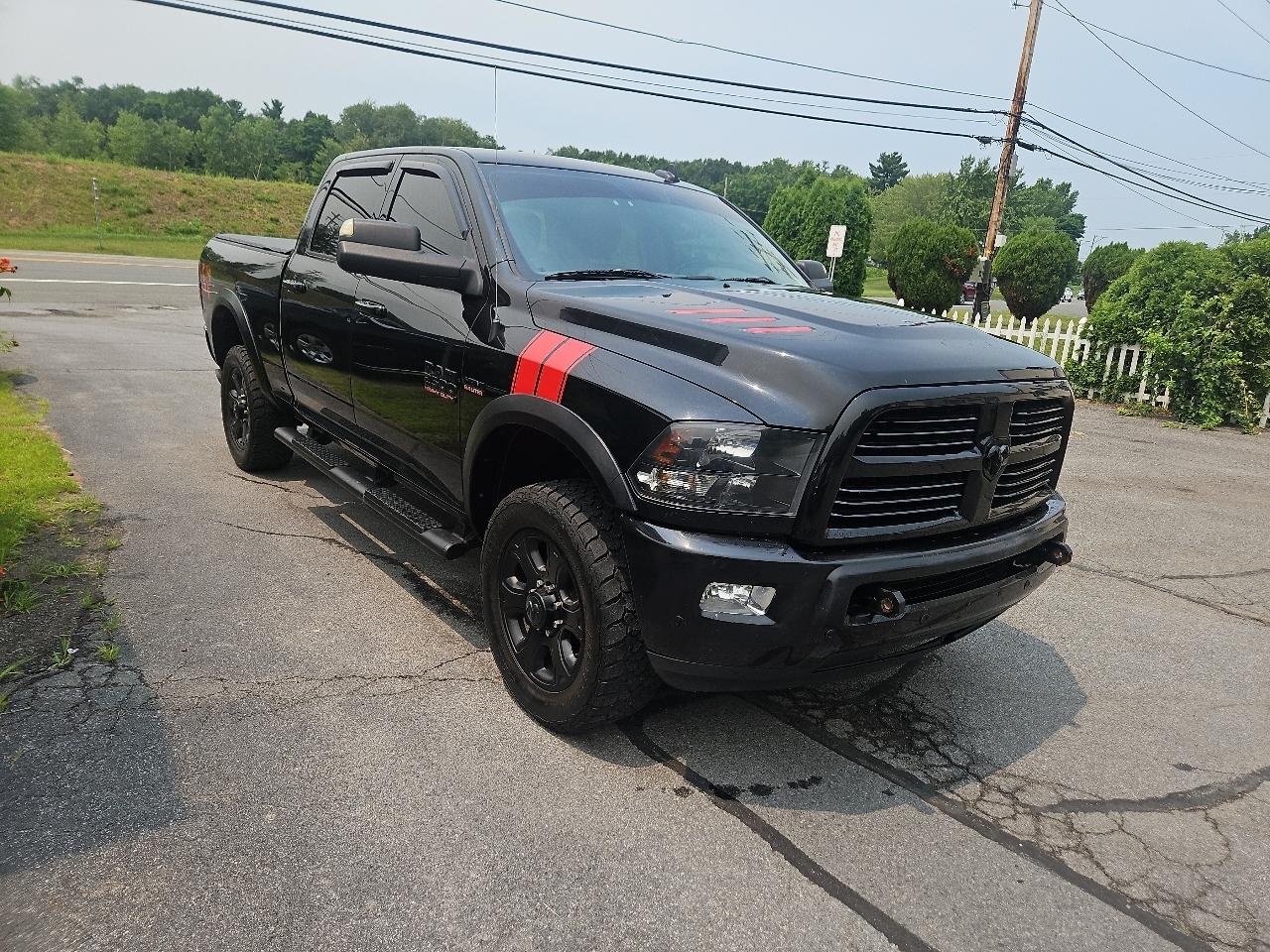 RAM 2500 Big Horn 4x4 Crew Cab 6'4" Box 2017