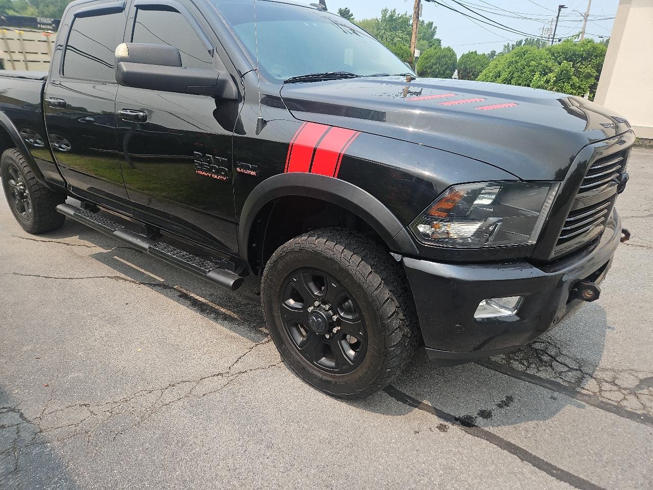 RAM 2500 Big Horn 4x4 Crew Cab 6'4" Box 2017