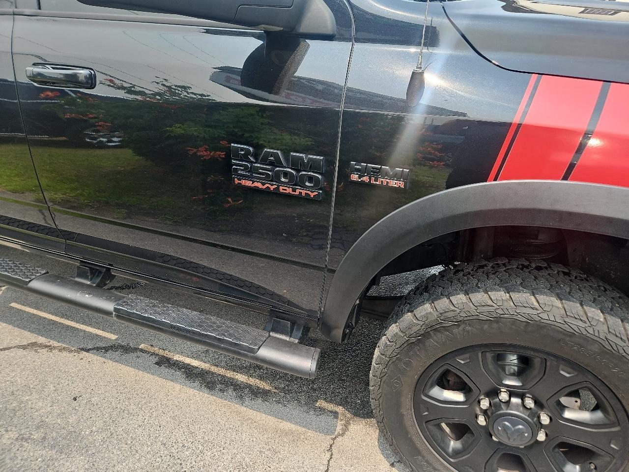 RAM 2500 Big Horn 4x4 Crew Cab 6'4" Box 2017