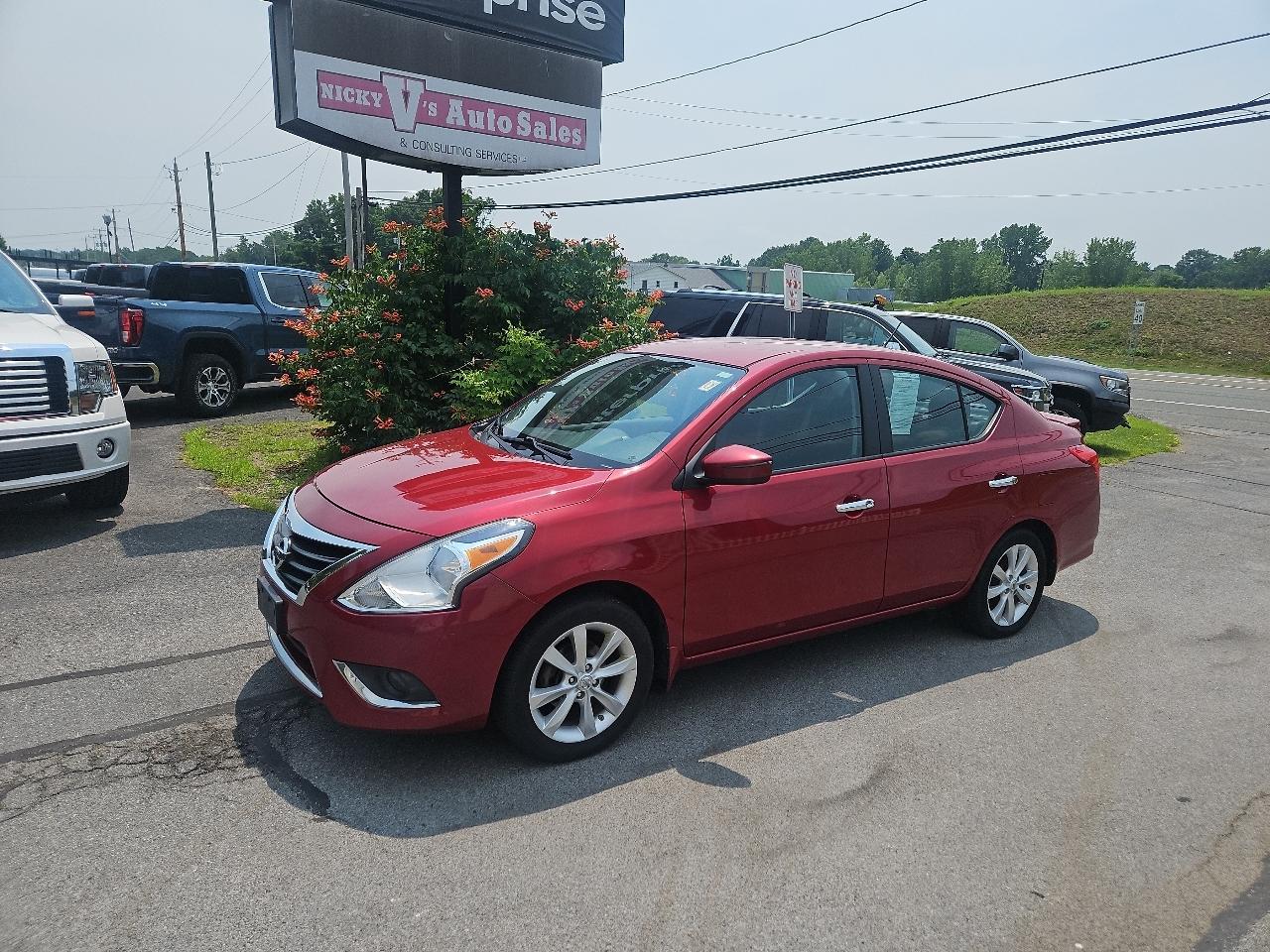 Nissan Versa 4dr Sdn CVT 1.6 SL *Ltd Avail* 2015