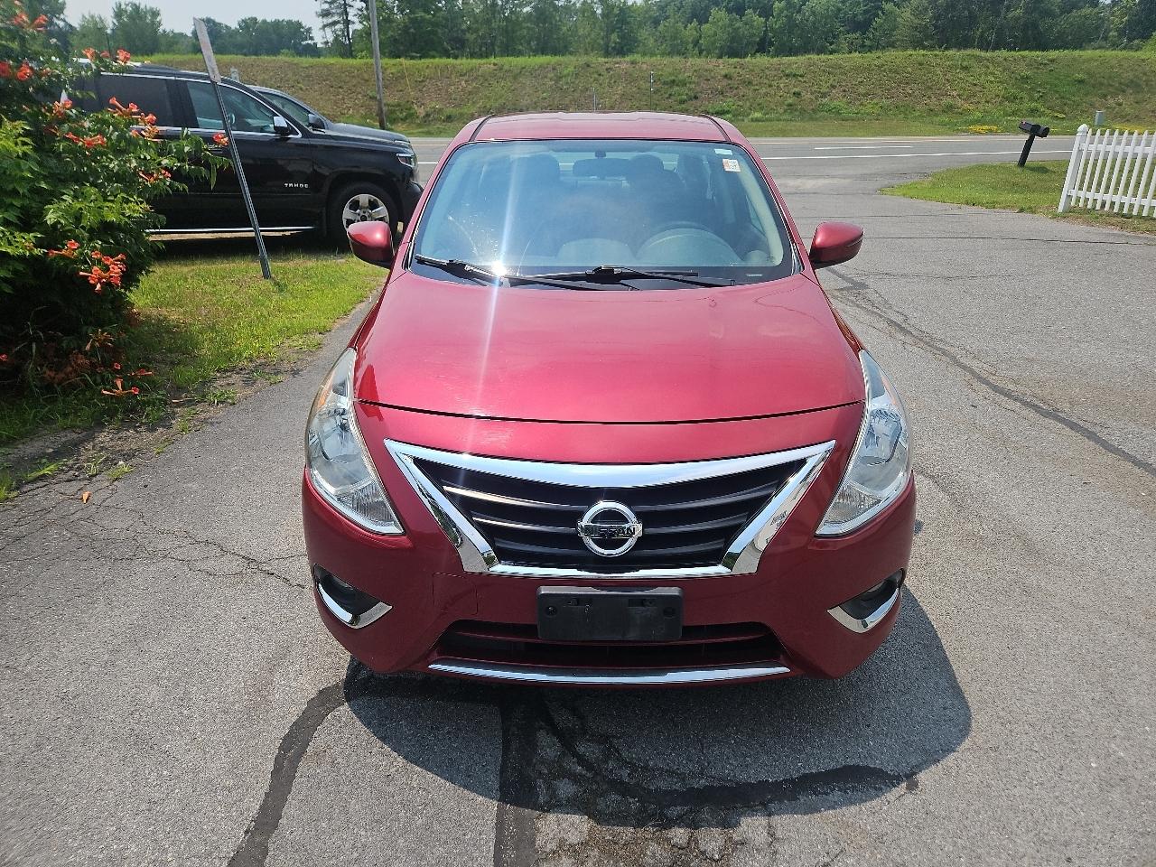 Nissan Versa 4dr Sdn CVT 1.6 SL *Ltd Avail* 2015