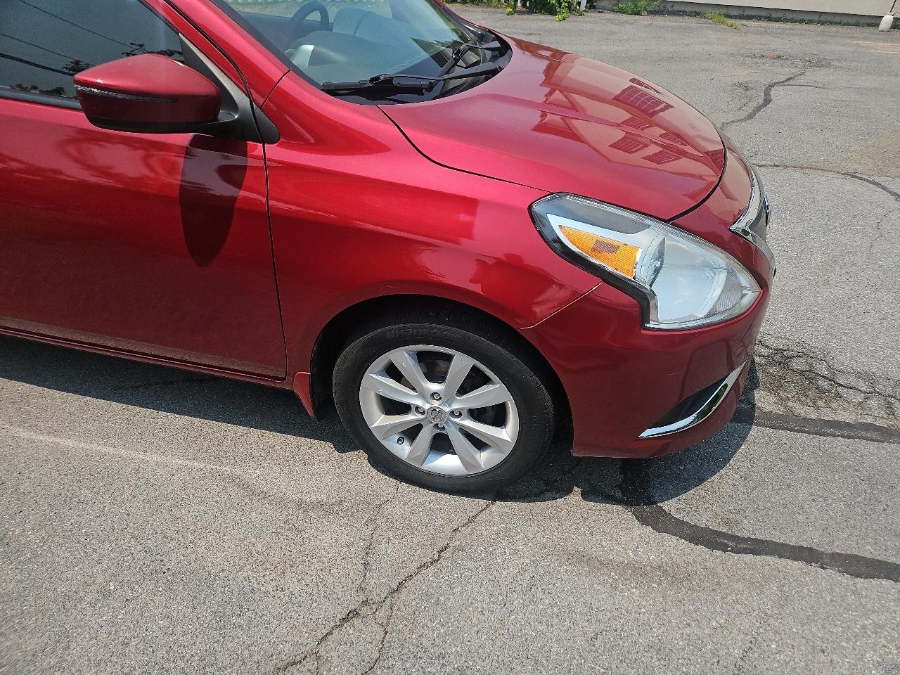 Nissan Versa 4dr Sdn CVT 1.6 SL *Ltd Avail* 2015