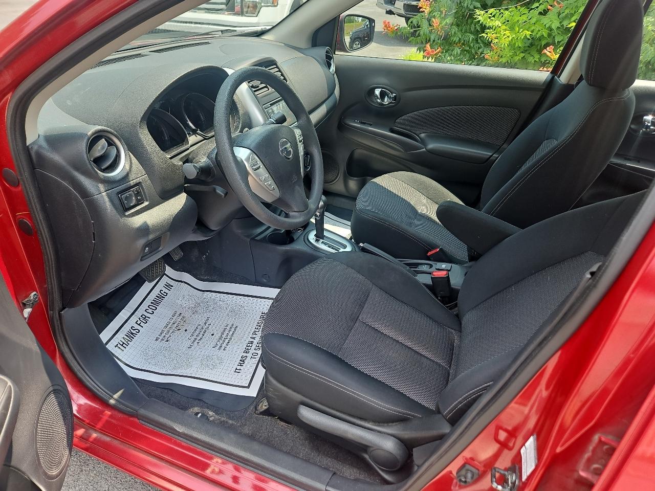 Nissan Versa 4dr Sdn CVT 1.6 SL *Ltd Avail* 2015